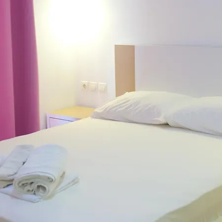 Aparthotel Unique Ksamil