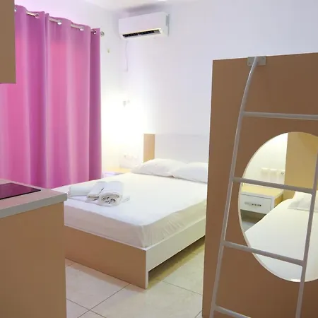 Aparthotel Unique Ksamil