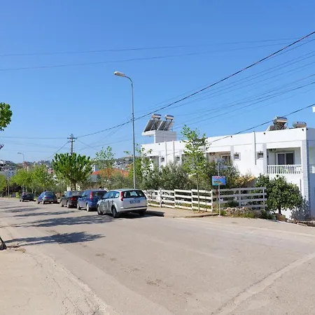 Aparthotel Unique 3*