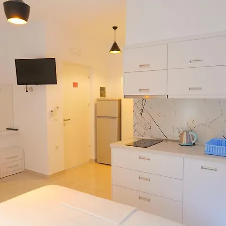 Unique Aparthotel