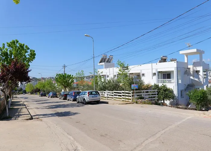 Aparthotel Unique 3*