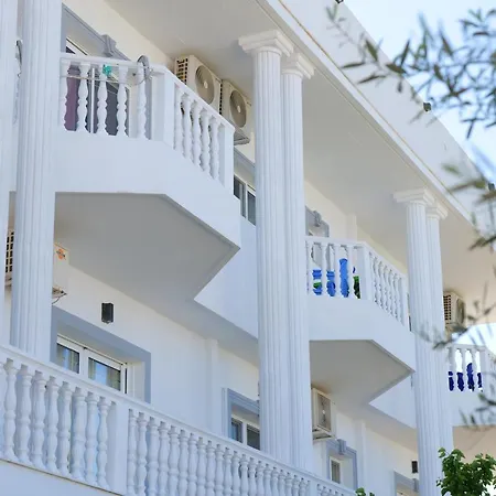 Unique Aparthotel