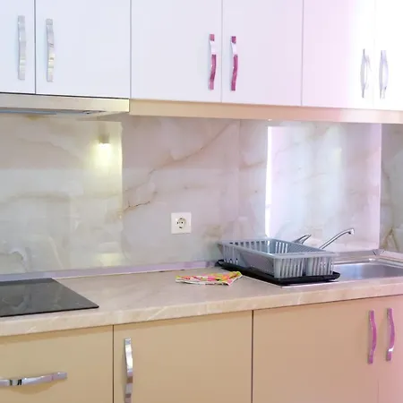 Aparthotel Unique 3*