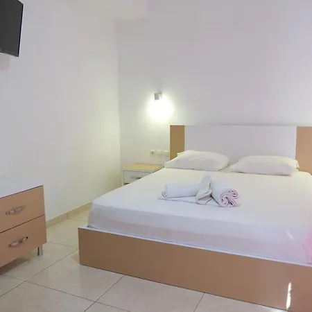 Unique Aparthotel Ksamil