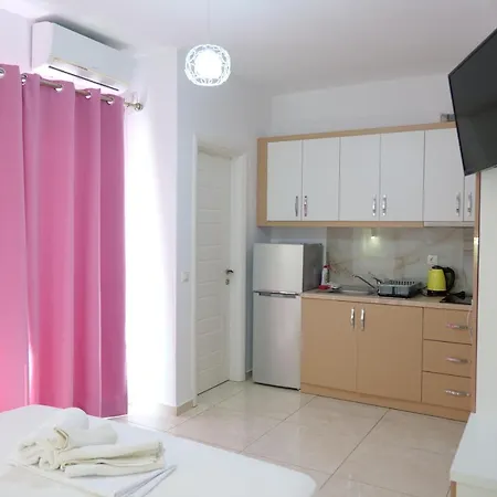 Unique Aparthotel Ksamil