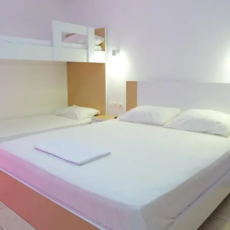 Aparthotel Unique Ksamil