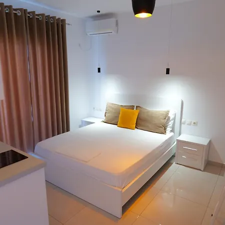 Unique Aparthotel Ksamil