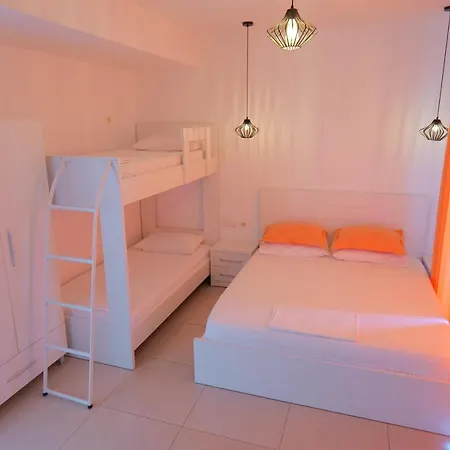 Unique Aparthotel